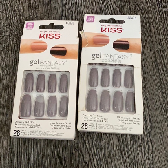 2 packages of press on nails - Picture 1 of 1